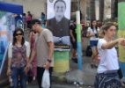 Propaganda eleitoral divide espaço com público em feira na Vila Madalena - Thais Haliski/UOL