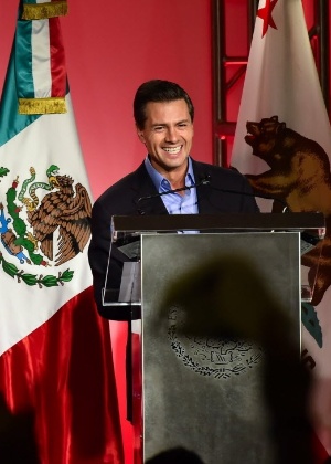 25.ago.2014 - Em uma viagem de dois dias, o presidente do México, Enrique Peña Nieto, visitou a Califórnia, o Estado mais rico e mais populoso dos EUA - Gus Ruelas/EFE