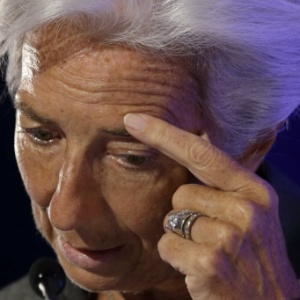 Christine Lagarde, diretora-gerente do FMI, está sob investigação por negligência em um caso de fraude política - Philippe Wojazer/Reuters
