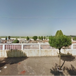 Prefeitura de Iracemápolis (SP) multará quem lavar túmulos de cemitério - Reprodução/Google Street View