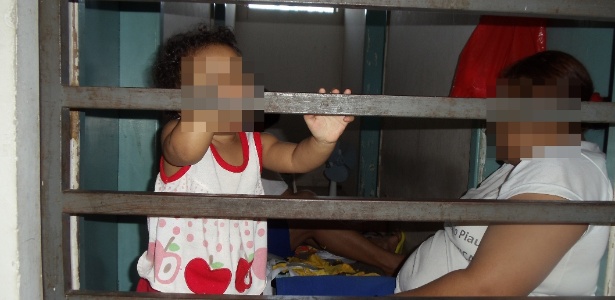 Seis bebês vivem presos juntos com as mães e outras internas na Penitenciária Feminina de Teresina - Defensoria Pública/Divulgação
