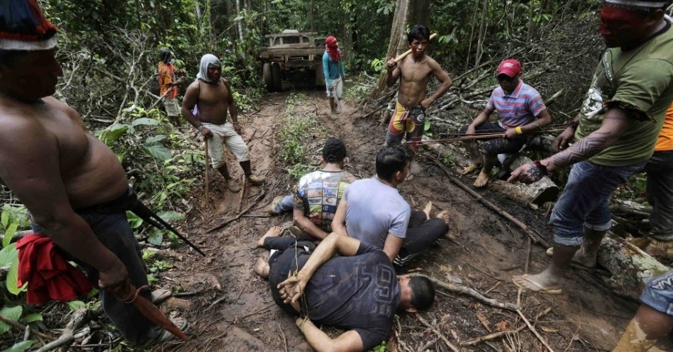 Índios Lutam Contra Madeireiros No Maranhão Fotos Uol Notícias