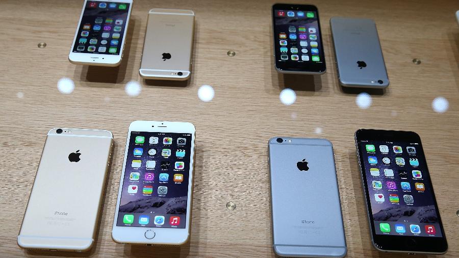 iPhones 6 e iPhone 6 Plus expostos em loja da Apple - Justin Sullivan/Getty Images/AFP