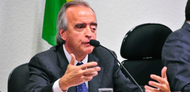 O ex-diretor da área internacional da Petrobras, Nestor Cerveró, presta depoimento à CPI em setembro - Gustavo Lima - 10.set.2014 /Câmara dos Deputados