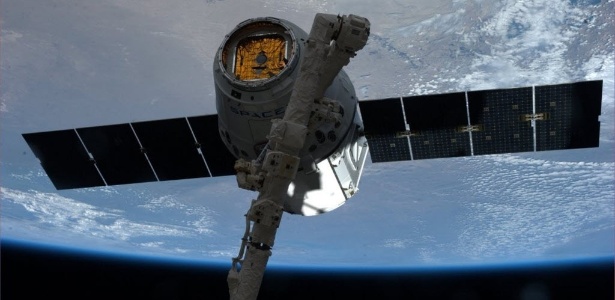 Nave de carga comercial da SpaceX: empresa vai construir espaçonaves para viagens privadas ao espaço - Nasa/Reuters