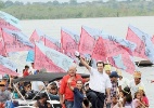 No AM, candidatos usam hidroaviões, barcos e lanchas para alcançar interior - Chico Batata