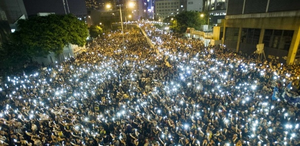Manifestantes bloqueiam ruas do centro financeiro de Hong Kong - Xaume Olleros/AFP - 30.set.2014