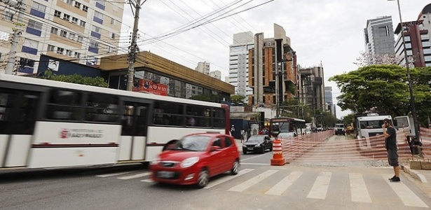 Avenida Engenheiro Luís Carlos Berrini ganhará de corredor de ônibus com 3,3 km - Moacyr Lopes Junior/Folhapress