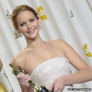 A atriz Jennifer Lawrence foi uma das celebridades cujas fotos íntimas vazaram na internet - AFP/Getty Images