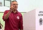 Candidato ao governo de SP, Alexandre Padilha (PT) vota na Consolação - SBT/ UOL