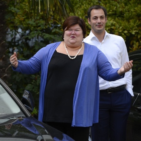 14.out.2014 - A ministra da Saúde da Bélgica, Maggie De Block, cujo excesso de peso virou assunto polêmico assim que ela assumiu a pasta - Dirk Waem/Belga Photo/AFP