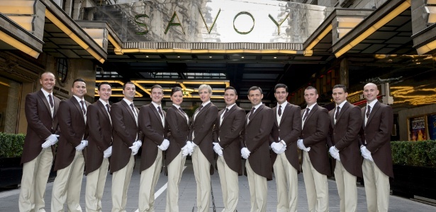 Comissários treinaram no hotel Savoy, onde a Suíte Real custa R$ 47 mil por noite - Divulgação