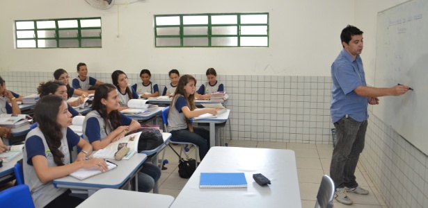 A escola foi considerada a instituição estadual com a maior média no Enem 2012 do Piauí - Divulgação