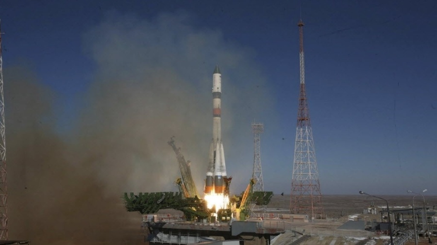 Foto de arquivo da agência Espacial Russa mostra o foguete com nave Progress M-25M