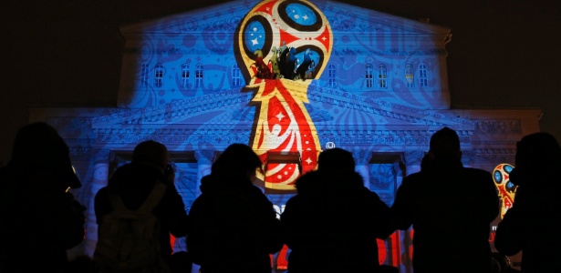 A Rússia abrigará a Copa do Mundo de 2018. Mas eleição segue sob suspeita - Maxim Shemetov/Reuters