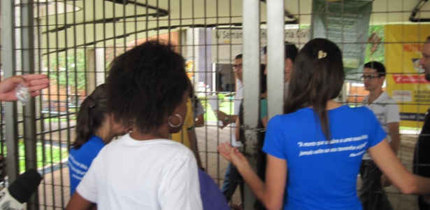 Portões são fechados na Unaerp (Universidade de Ribeirão Preto), no interior de São Paulo, para o Enem 2014, neste sábado (8) - José Bonato/UOL