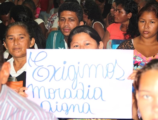 Moradores de Altamira (PA) protestam durante audiência pública para discutir a desapropriação de imóveis - MPF/Divulgação