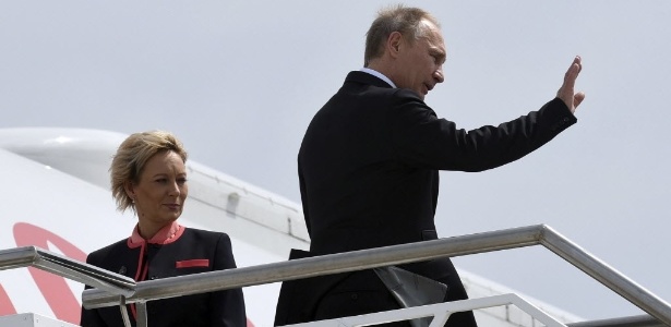 Os canais estatais ou apoiados pelo governo buscam legitimar as politicas expansionistas do presidente Putin - Reuters