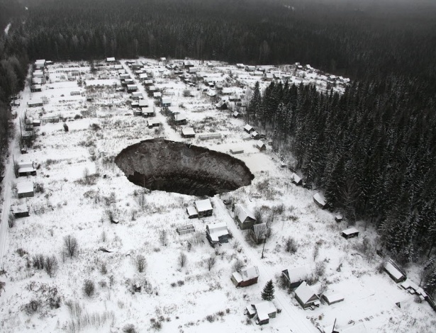 A cratera que surgiu na mina de potássio teria aumentado de tamanho - Serviço de Imprensa da Uralkali/Reuters