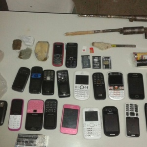 <a href="tecnologia.uol.com.br/noticias/redacao/2015/02/16/teve-o-celular-perdido-ou-roubado-no-carnaval-saiba-o-que-fazer.htm">Teve o celular roubado? Saiba como agir</a>