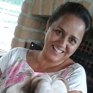 Regiane Aparecida Ozório Mariano, 35, era recepcionista da Santa Casa, onde se submeteu a uma lipoaspiração. Ela teve complicações logo após a cirurgia, foi transferida para outro hospital e morreu - Arquivo pessoal