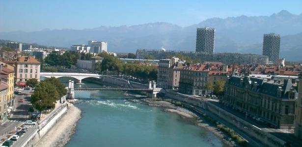 Até para Grenoble, uma das cidades francesas onde o ar é mais irrespirável nos picos de poluição de inverno ou de verão, o mapa do novo plano de circulação impressiona - Wikimedia Commons