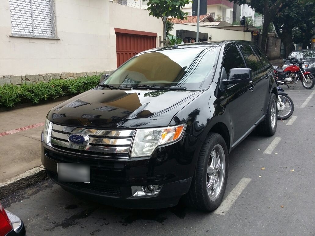 Carros de luxo de jovem apontado como um dos líderes da quadrilha que fraudou o Enem deste ano também foram apreendidos - Polícia Civil/MG/Divulgação