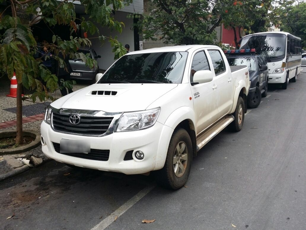 Carros de luxo de jovem apontado como um dos líderes da quadrilha que fraudou o Enem deste ano também foram apreendidos - Polícia Civil/MG/Divulgação