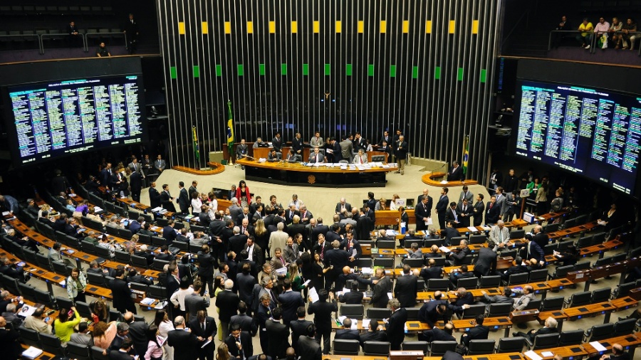 Sessão do Congresso Nacional marcada pela troca de socos, empurra-empurra e muita gritaria em 2014 - Gustavo Lima / Câmara dos Deputados