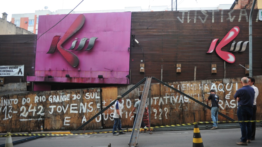 O incêndio na Boate Kiss, ocorrido na madrugada do dia 27 de janeiro de 2013, deixou 242 mortos e 680 feridos - Ronald Mendes/ Agência RBS/ Estadão Conteúdo