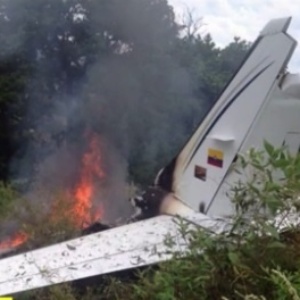 Avião cai próximo a aeroporto em Mariquita, na Colômbia, com dez pessoas a bordo; não há sobreviventes - Reprodução/Noticias Carocal