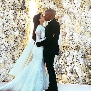 Foto de casamento entre Kim Kardashian e Kanye West foi a mais curtida de 2014