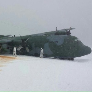 27.nov.2014 - Hércules C-130 depois do acidente na Antártica - Arquivo pessoal