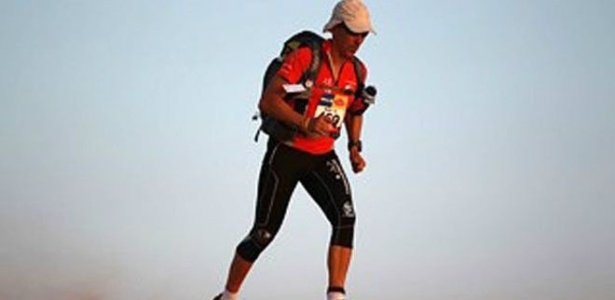 Apesar do trauma de 1994, Prosperi voltou a disputar a Maratona des Sables quatro anos mais tarde e diz ter virado um "homem do deserto" - BBC