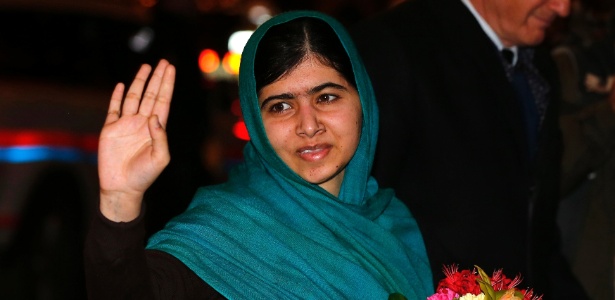 8.dez.2014 - A laureada com o prêmio Nobel da Paz Malala Yousafzai chegou a Oslo, na Noruega, na segunda-feira (8), para receber a premiação na cerimônia que acontece hoje (10) - Suzanne Plunkett/Reuters