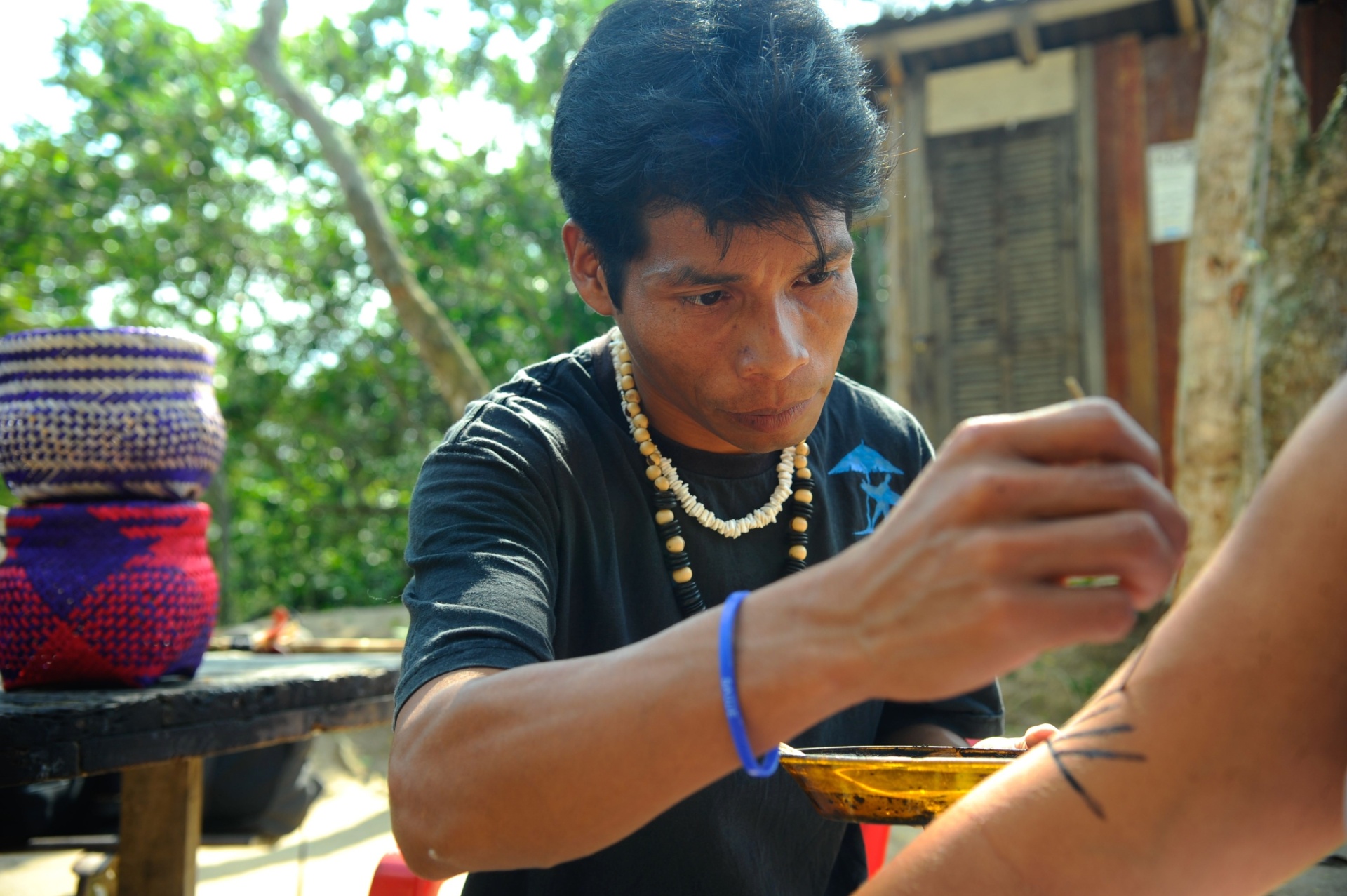 Fotos: Índios guaranis mantêm sua própria língua em aldeia no Rio - 13 ...