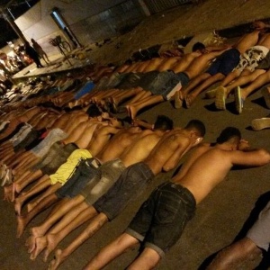A prisão ocorreu após denúncia de moradores, que informaram sobre a festa após ouvirem disparos de armas de fogo - Divulgação/PM