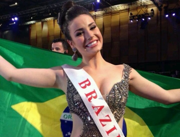 A gaúcha Julia Gama ficou entre as top 10 e ganhou prêmio de projetos sociais - Divulgação/MMB
