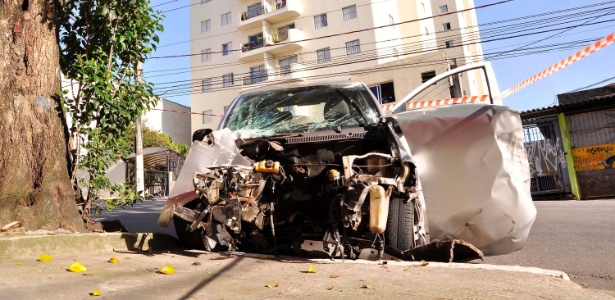 Uma perseguição policial terminou em acidente na zona sul de São Paulo - Armando Andrade/ Futura Press/ Estadão Conteúdo 