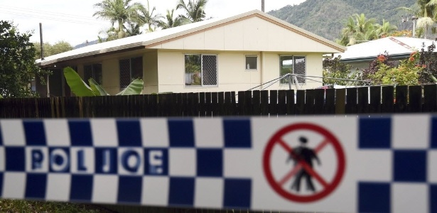 A casa onde oito crianças foram mortas à facadas, no subúrbio de Cairns Manoora, na Austrália, é isolada - Dan Peled/EFE