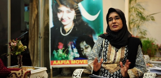 Fowzia Siddiqui, irmã de Aafia, diz que ela é inocente e que o Estado Islâmico está se aproveitando