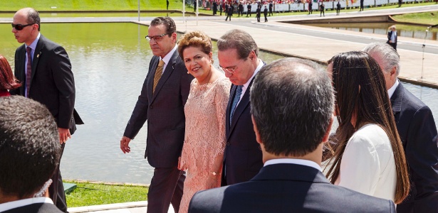 A presidente Dilma Rousseff chega ao Congresso Nacional ao lado do então presidente da Câmara dos Deputados, Henrique Alves (PMDB-RN), e do Senado, Renan Calheiros (PMDB-AL) - Eduardo Knapp - 1º.jan.2015/Folhapress