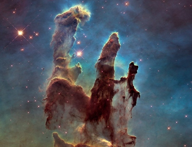 Em 1995, o Telescópio Espacial Hubble, da Nasa, registrou imagens dos chamados "Pilares da Criação", na Nebulosa da Águia, ou M16 - Nasa/ESA/Hubble