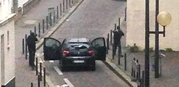 Sede de revista é atacada em Paris e deixa 12 mortos - Anne Gelbard/ AFP