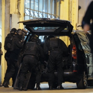 O incidente foi "um assalto a mão armada", sem relação com os ataques na região de Paris, disse o promotor Christophe Barret