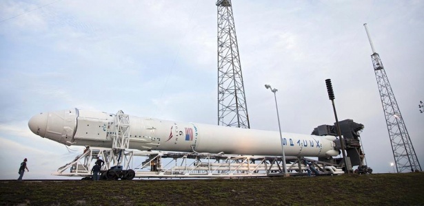 Empresa americana adia lançamento de foguete com missão de pousar na Lua