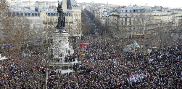 Maré humana toma as ruas de Paris - Bertrand Guay/AFP