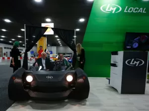 Carros feitos em casa: impressoras 3D podem decretar o fim de montadoras?