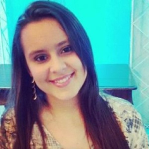 A estudante Lorena Araújo tirou nota máxima na redação do Enem - Divulgação