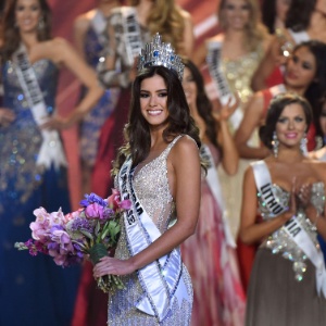 A colombiana Paulina Vega superou outras 87 candidatas na final do concurso e foi eleita a mulher mais bonita do mundo - Timothy A. Clary/AFP